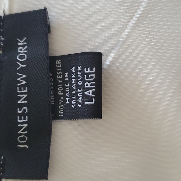 Jones New York night gown.Large. - Picture 8 of 8